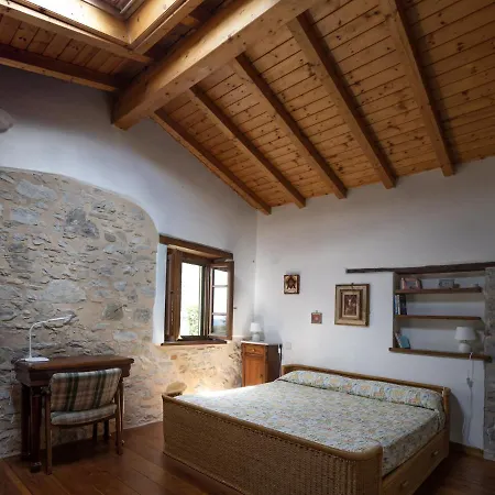 Deliziosa Casetta Sull'appennino Toscano Alpstuga Montefegatesi