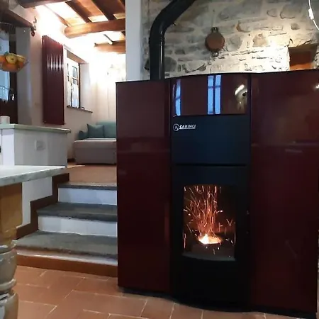 Deliziosa Casetta Sull'appennino Toscano Montefegatesi