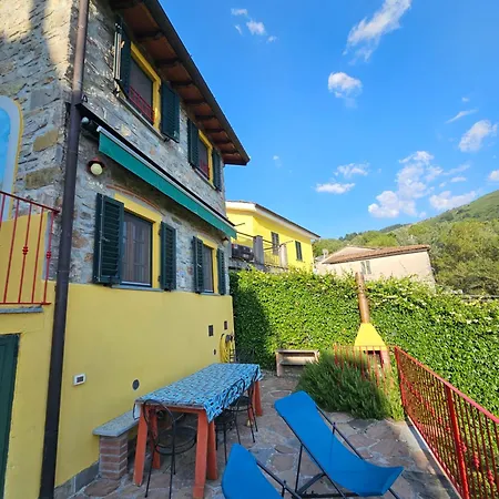 Alpehytte Deliziosa Casetta Sull'appennino Toscano Montefegatesi