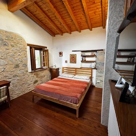 Deliziosa Casetta Sull'appennino Toscano